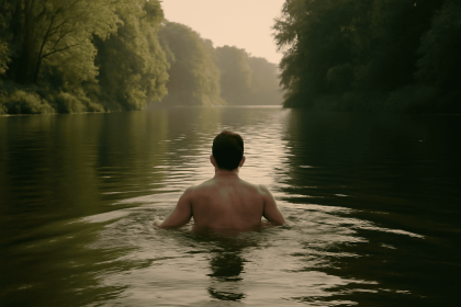 Erfahre, was es bedeutet, von einem Fluss zu träumen und darin zu schwimmen. Lese die Deutung des Traums und praktische Tipps dazu.