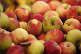 Äpfel am Abend Risiken für Verdauung und Schlaf