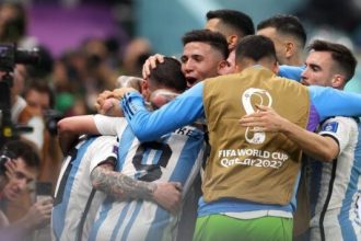 WM 2026: Liste der Teams, die sich bereits für die Endrunde qualifiziert haben. Alle bestätigten Teilnehmer, Spieltermine und Qualifikations-Details.