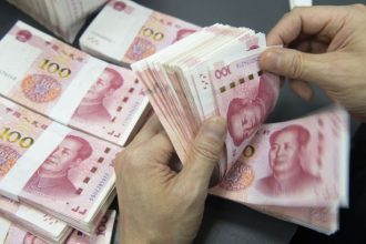 Die Heihe Rural Commercial Bank in China hat nach EU-Sanktionen alle Zahlungen aus Russland gestoppt. Betroffen ist insbesondere der russische Mittelstand.