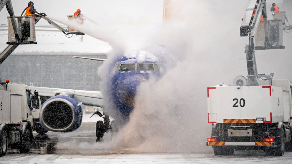 Monster-Wintersturm über den USA: Schnee, Eis und massive Flugausfälle. Millionen betroffen, Stromausfälle drohen
