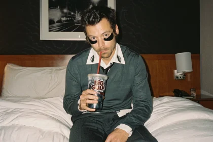 Aperture: Harry Styles veröffentlicht neue Single und küфndigt Album an