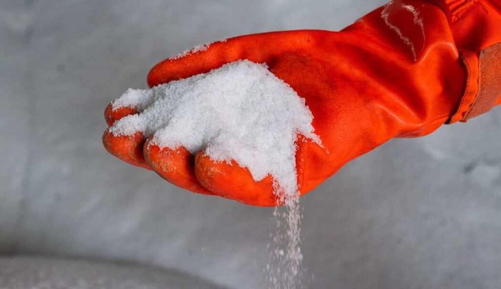 NABU setzt sich durch: Privater Einsatz von Streusalz in Berlin untersagt