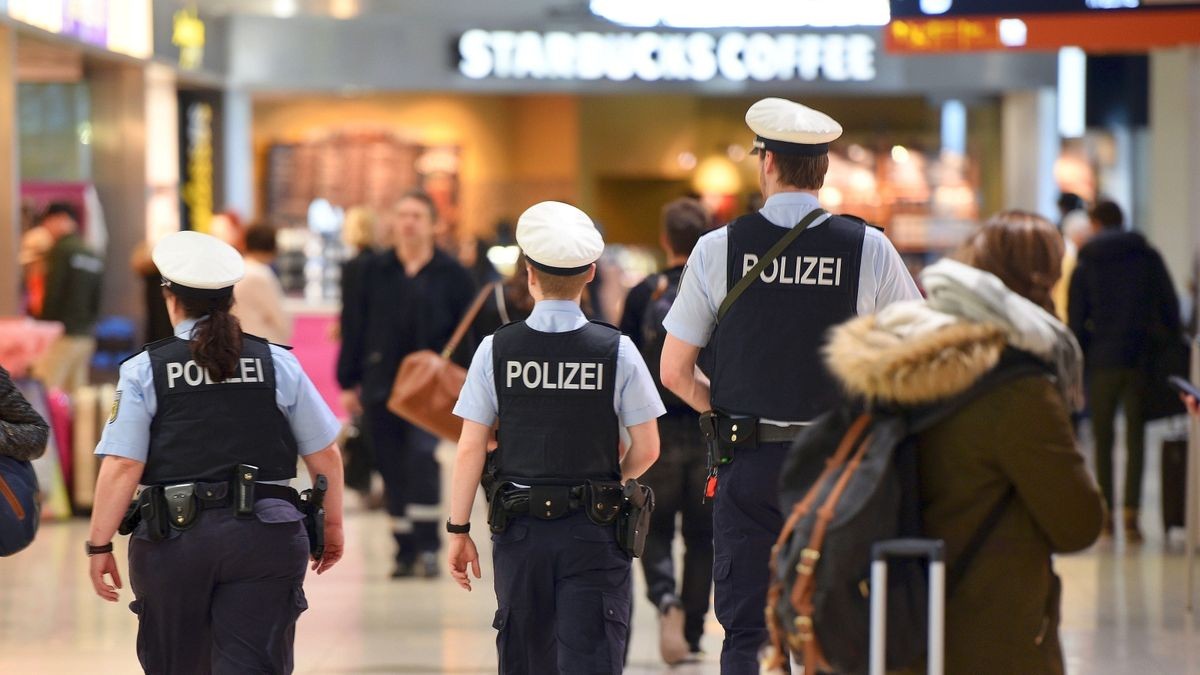 Warum es am Flughafen Köln/Bonn zu massiven Verzögerungen kam