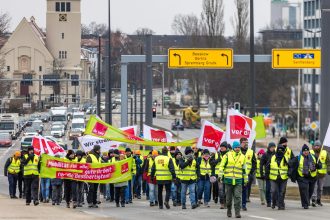 Warnstreik im ÖPNV: Präsenzunterricht in Brandenburg ausgesetzt – Was gilt in Berlin?