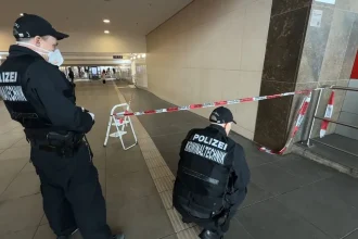 Versuchtes Tötungsdelikt am Hauptbahnhof Würzburg – Passanten überwältigen Messerangreifer