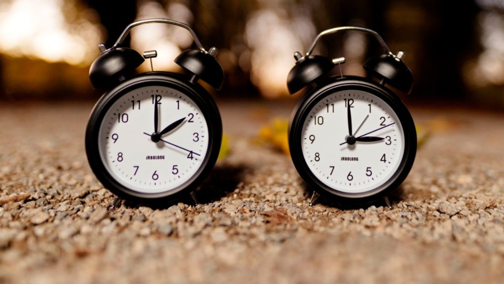 Zeitumstellung  in Deutschland 2026: Wann kommt der Wechsel, welches Datum gilt und welche Tipps helfen