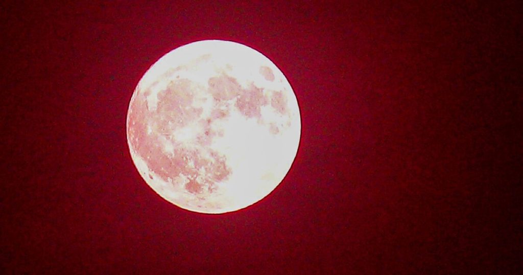 Vollmond & Mondfinsternis am 3. März 2026: Für welche Sternzeichen wird es schicksalhaft?