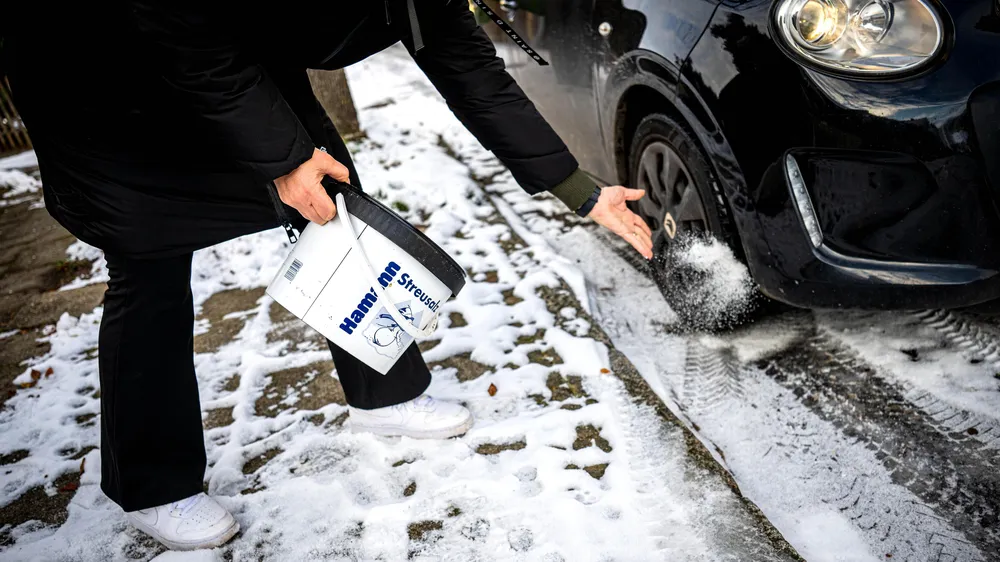 NABU setzt sich durch: Privater Einsatz von Streusalz in Berlin untersagt