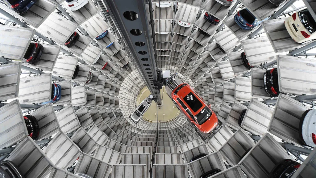 VW plant 20-Prozent-Sparprogramm: Drohen Werksschließungen?