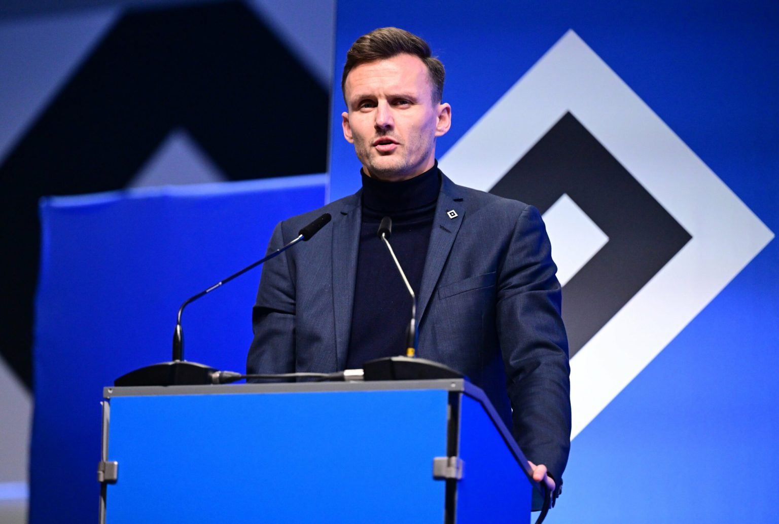 Claus Costa als Kuntz-Nachfolger? HSV-Manager sorgt im Doppelpass für Diskussionen