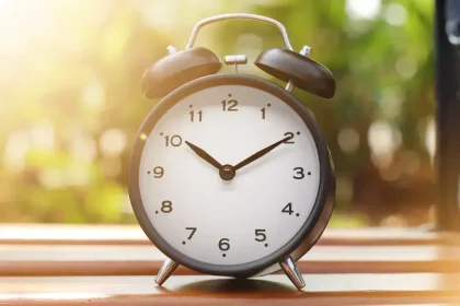 Umstellung auf Sommerzeit 2026 in Deutschland: Datum, Vorteile, Nachteile und Auswirkungen