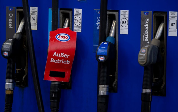 Spritpreise in Düsseldorf steigen über zwei Euro: Ursachen und Prognosen