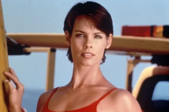 Baywatch-Ikone Alexandra Paul festgenommen: Grund und Details der spektakulären Aktion