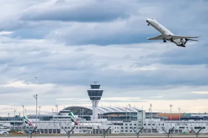 Was sollen Deutsche tun, die im Nahen Osten festsitzen? Wird es Evakuierungsflüge geben?
