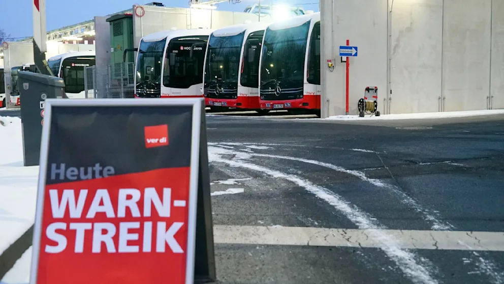Verdi-Warnstreik in Düsseldorf am Dienstag, 10. März 2026: Was mit dem Verkehr passiert und wie man trotzdem ans Ziel kommt
