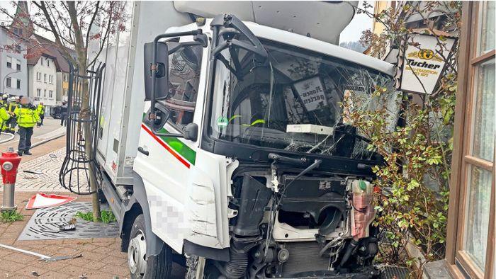 Unfall in Baden-Württemberg: Lkw erfasst Mutter und Kind in Schramberg – beide tot