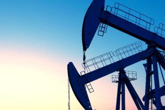 Ölpreis über 100 Dollar: Experten warnen vor neuer Inflationswelle in Deutschland