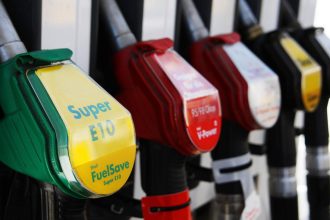 Spritpreise in Düsseldorf erreichen Rekordniveau – warum Kraftstoff so teuer wird