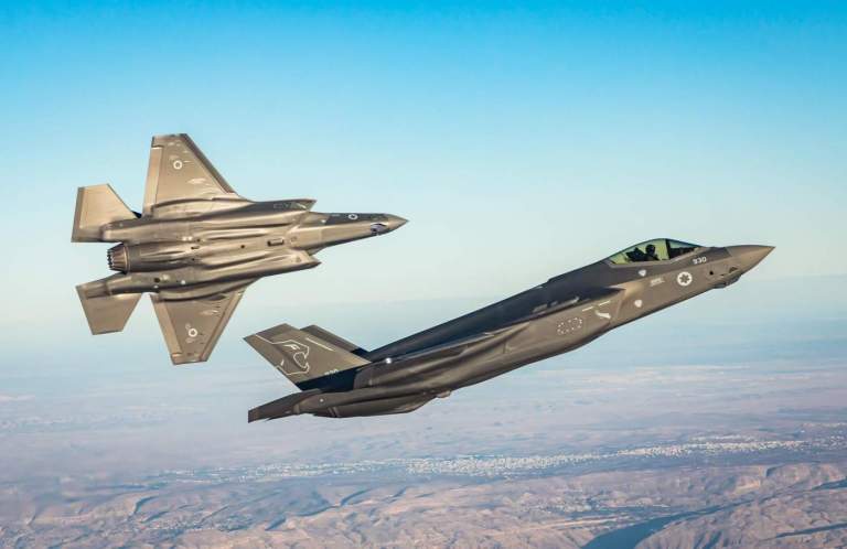 Historischer Luftkampf: F-35 der israelischen Luftwaffe zerstört iranischen Jak-130