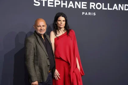 Athina Onassis zeigt sich selten: Auftritt bei Fashion Week sorgt für Aufmerksamkeit. Wer sie ist, womit sie sich beschäftigt, Biografie, Alter, Gewicht