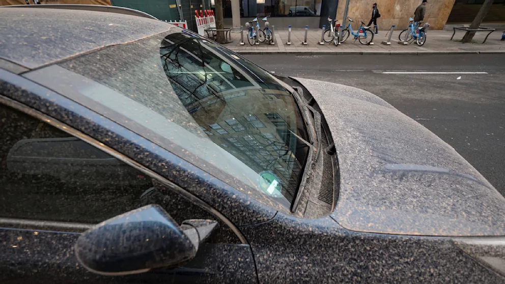 Blutregen in Deutschland möglich: Ursache, Zeitpunkt und Sahara-Staub erklärt