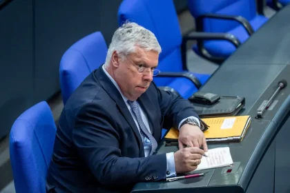 Teurer Sprit in Deutschland: CDU fordert gezielte Hilfe für Autofahrer