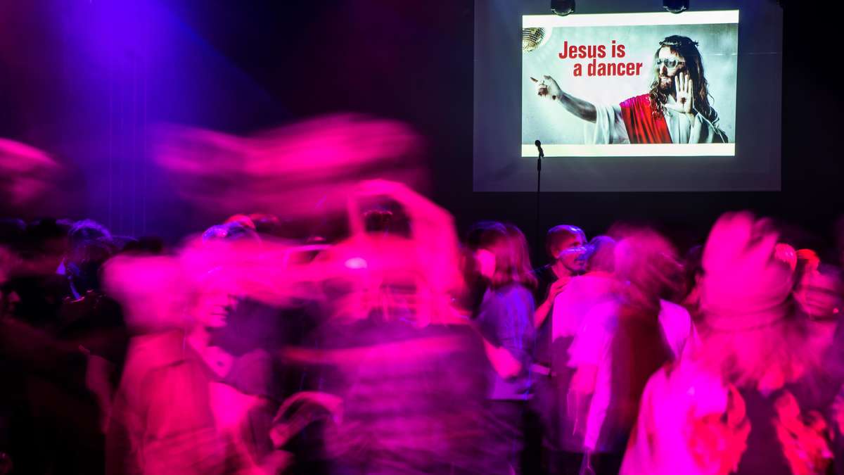 Tanzverbot an Karfreitag: Regeln in Berlin und Brandenburg 2026