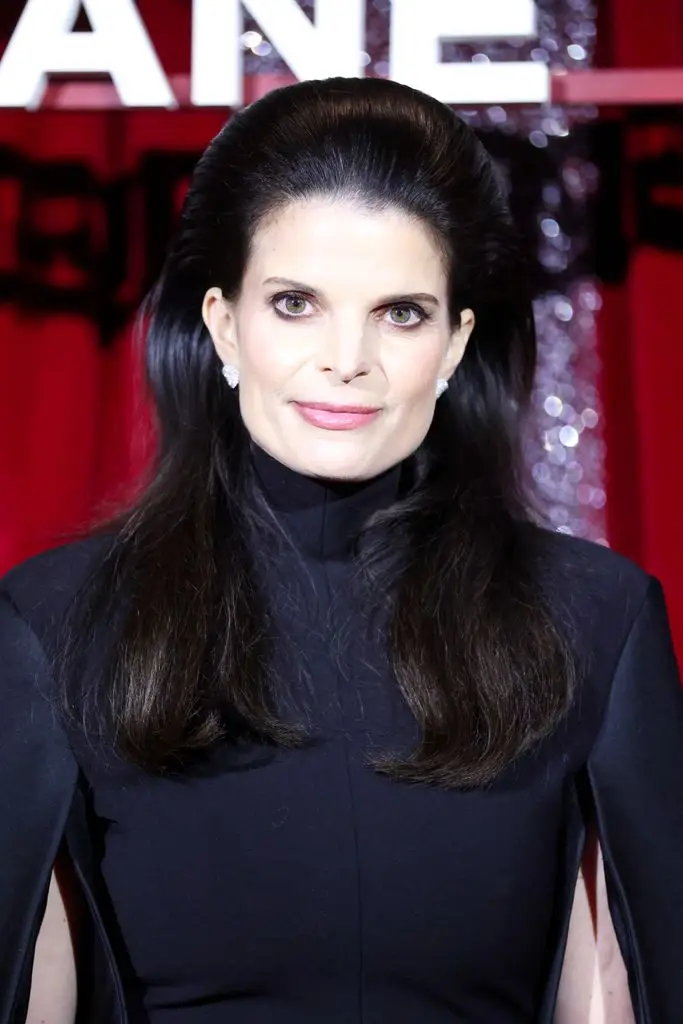 Athina Onassis zeigt sich selten: Auftritt bei Fashion Week sorgt für Aufmerksamkeit. Wer sie ist, womit sie sich beschäftigt, Biografie, Alter, Gewicht