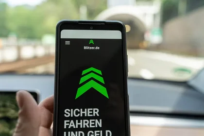 Radarwarner in Bayern: Darf man sie benutzen, Regeln und Strafen in Deutschland 2026