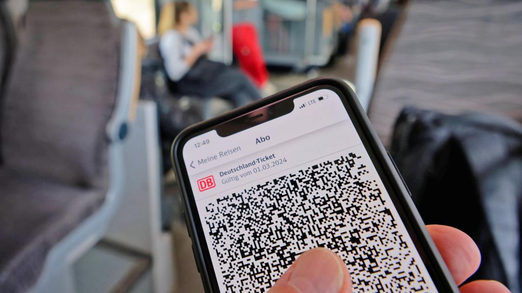 Deutschlandticket wieder für 49 Euro: Wer in Hamburg weniger zahlt 2026