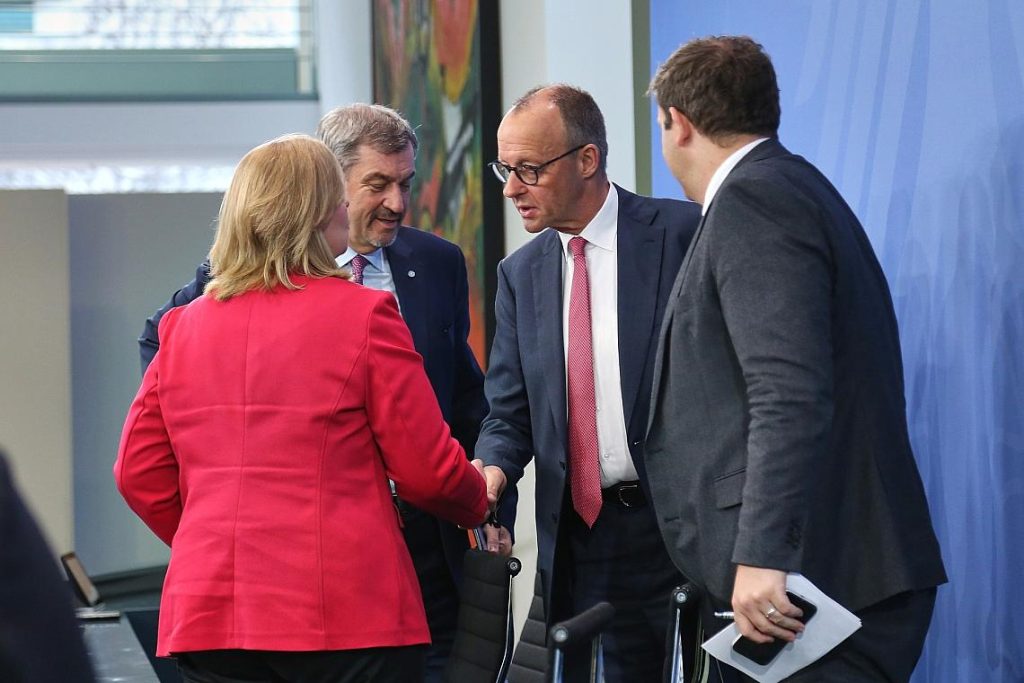 Energiesteuer in Deutschland wird gesenkt: Was das für Verbraucher bedeutet. Wie viel sparen Autofahrer nach der Steuersenkung?