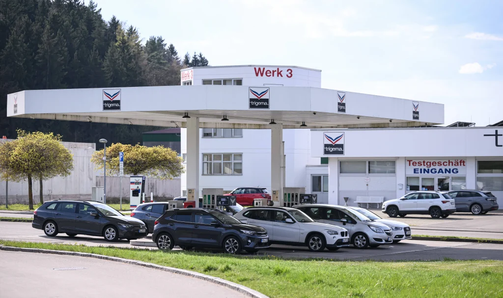 Billiger tanken in Deutschland: Warum Trigema-Sprit bis zu 20 Cent günstiger ist