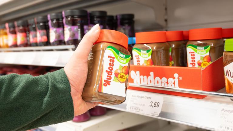 Rückruf von Nudossi wegen Salmonellen: Grund, Risiken und was Verbraucher jetzt tun sollten