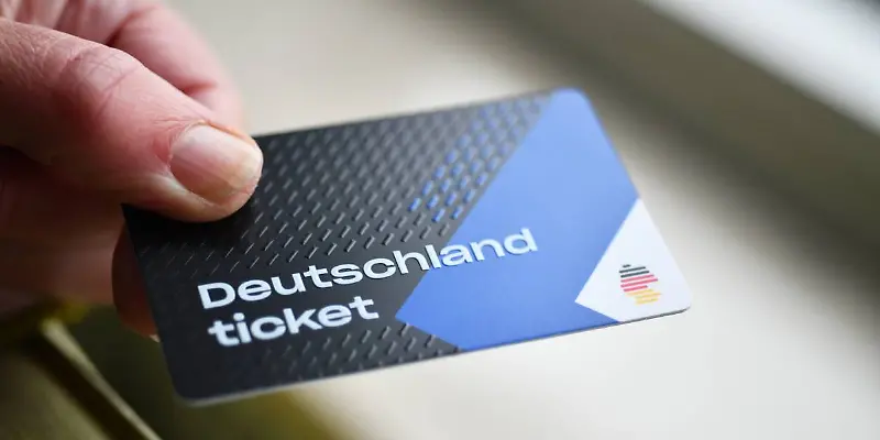 Deutschlandticket wieder für 49 Euro: Wer in Hamburg weniger zahlt 2026