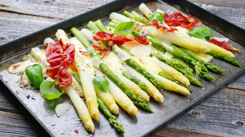 Spargel kochen: Anleitung für weißen und grünen Spargel mit 5 Saucen