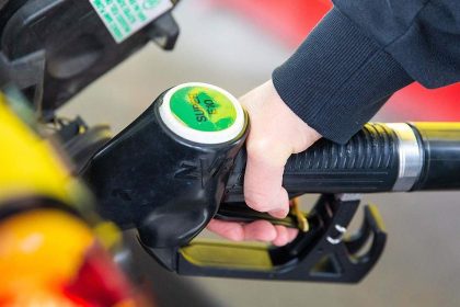 Spritpreise A45 explodieren: Warum Autofahrer Raststätten meiden