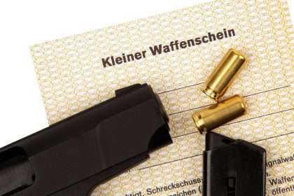 Schreckschusswaffe und Kleiner Waffenschein in Deutschland 2026: Was erlaubt ist und was nicht