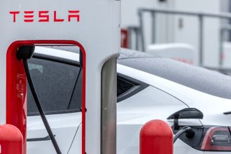 Rückruf bei Tesla: Was Anleger und Model-Y-Besitzer jetzt wissen sollten