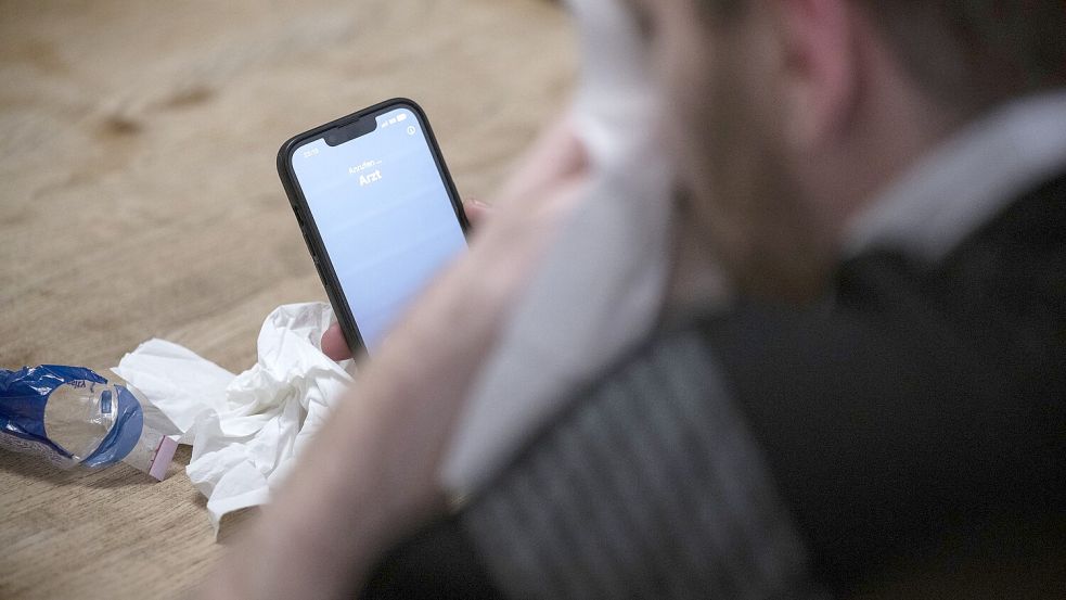 Krankmeldung per Telefon: Welche Regeln Arbeitnehmer kennen sollten