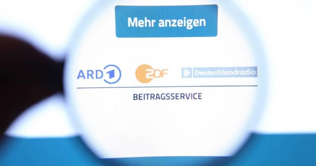 GEZ-Beitrag 2026: Wer zahlen muss und wer sich befreien lassen kann