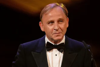Alexander Held gestorben: Was über den Tod des „München Mord“-Stars bekannt ist. Alter, Todesursache und Biografie