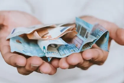 Arbeitslosengeld nach Kündigung: Fristen, Sperrzeit und erste Schritte
