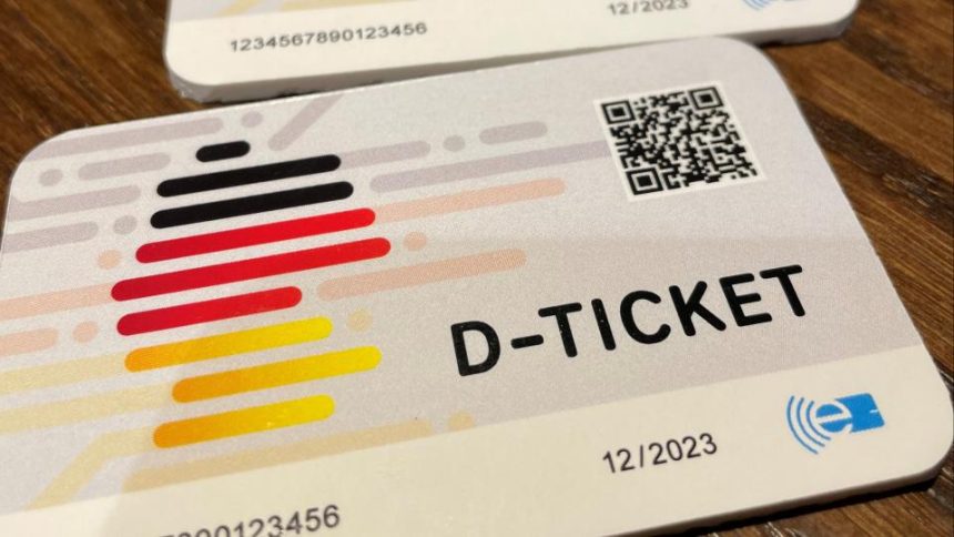 Deutschlandticket 2027: Kommt keine Preiserhöhung? NRW-Minister mit klarer Forderung