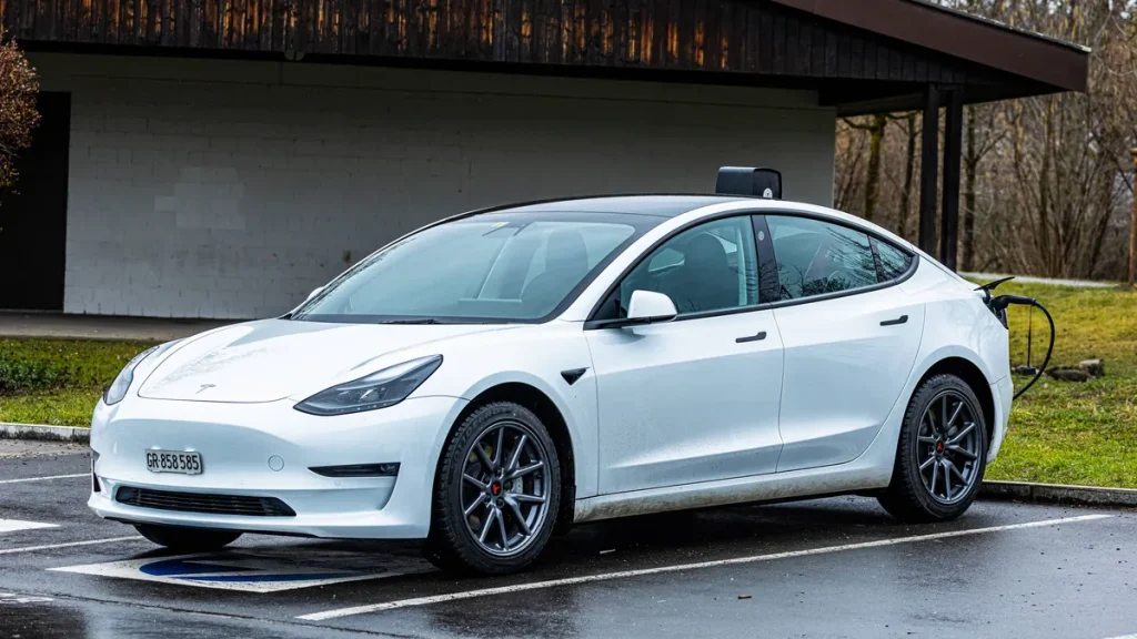 Rückruf bei Tesla: Was Anleger und Model-Y-Besitzer jetzt wissen sollten