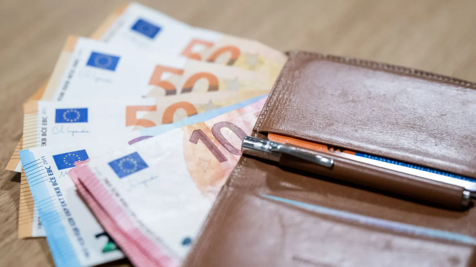 Minijob 2026: wie viele Stunden bei 556 Euro Grenze?