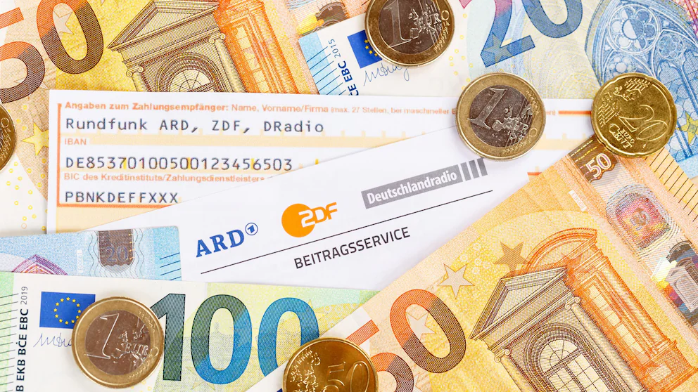 GEZ-Beitrag 2026: Wer zahlen muss und wer sich befreien lassen kann