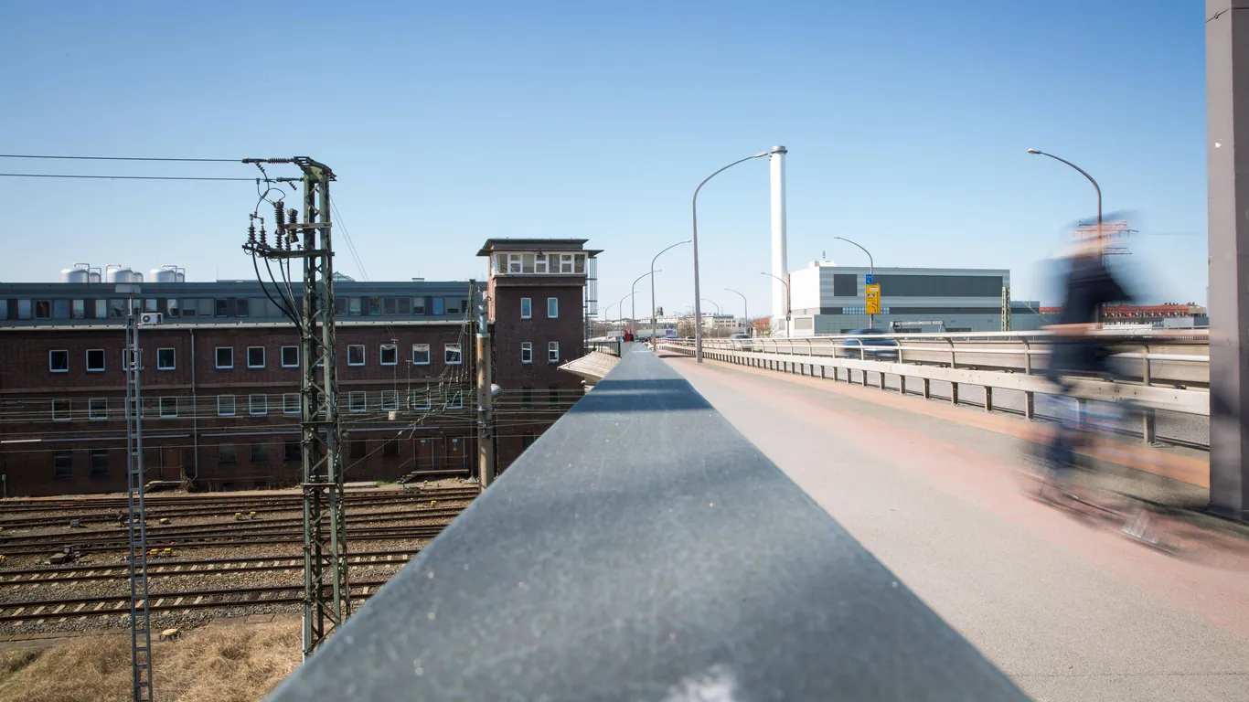 Dresdner Nossener-Brücke wird komplett gesperrt: Gründe und Termine