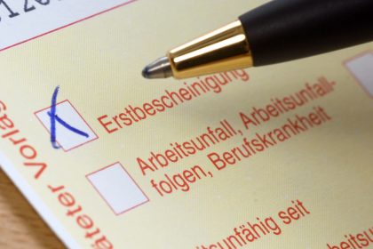 Krankmeldung beim Arbeitgeber: Fristen, Regeln und häufige Irrtümer