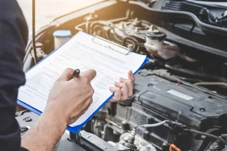 TÜV überzogen 2026: Diese Strafen drohen Autofahrern wirklich